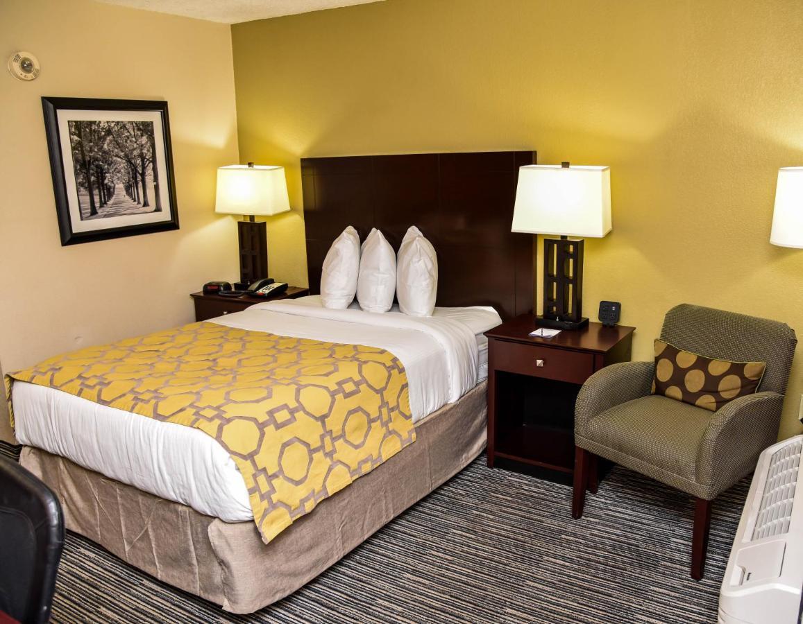 Baymont By Wyndham Columbus Ga Hotel Екстериор снимка
