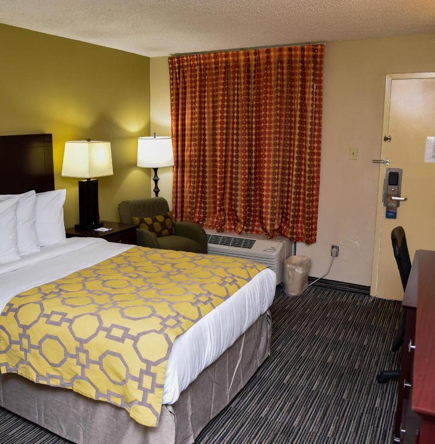 Baymont By Wyndham Columbus Ga Hotel Екстериор снимка
