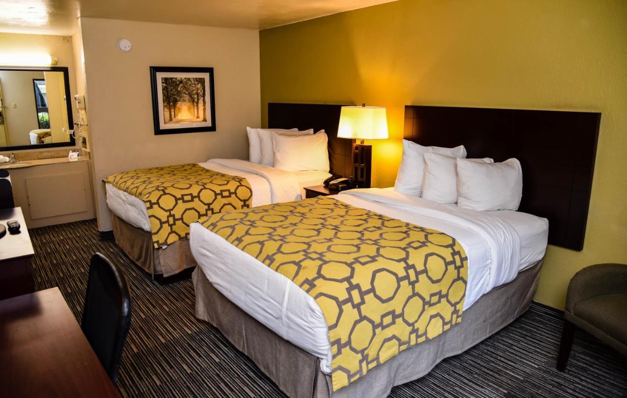 Baymont By Wyndham Columbus Ga Hotel Стая снимка