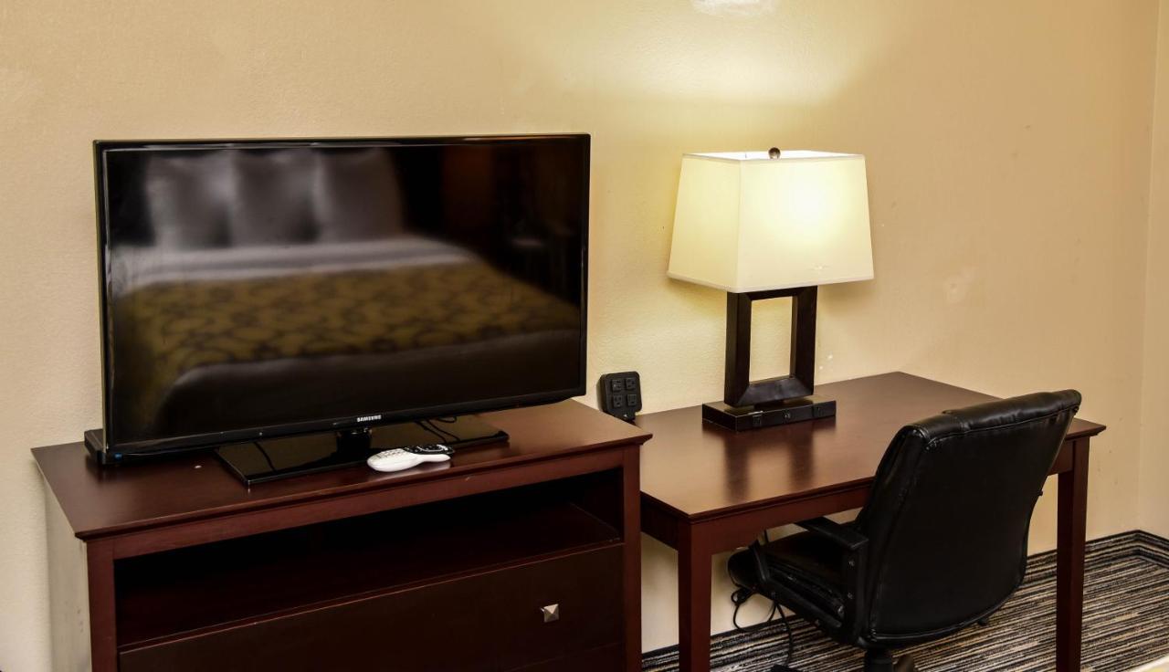 Baymont By Wyndham Columbus Ga Hotel Екстериор снимка