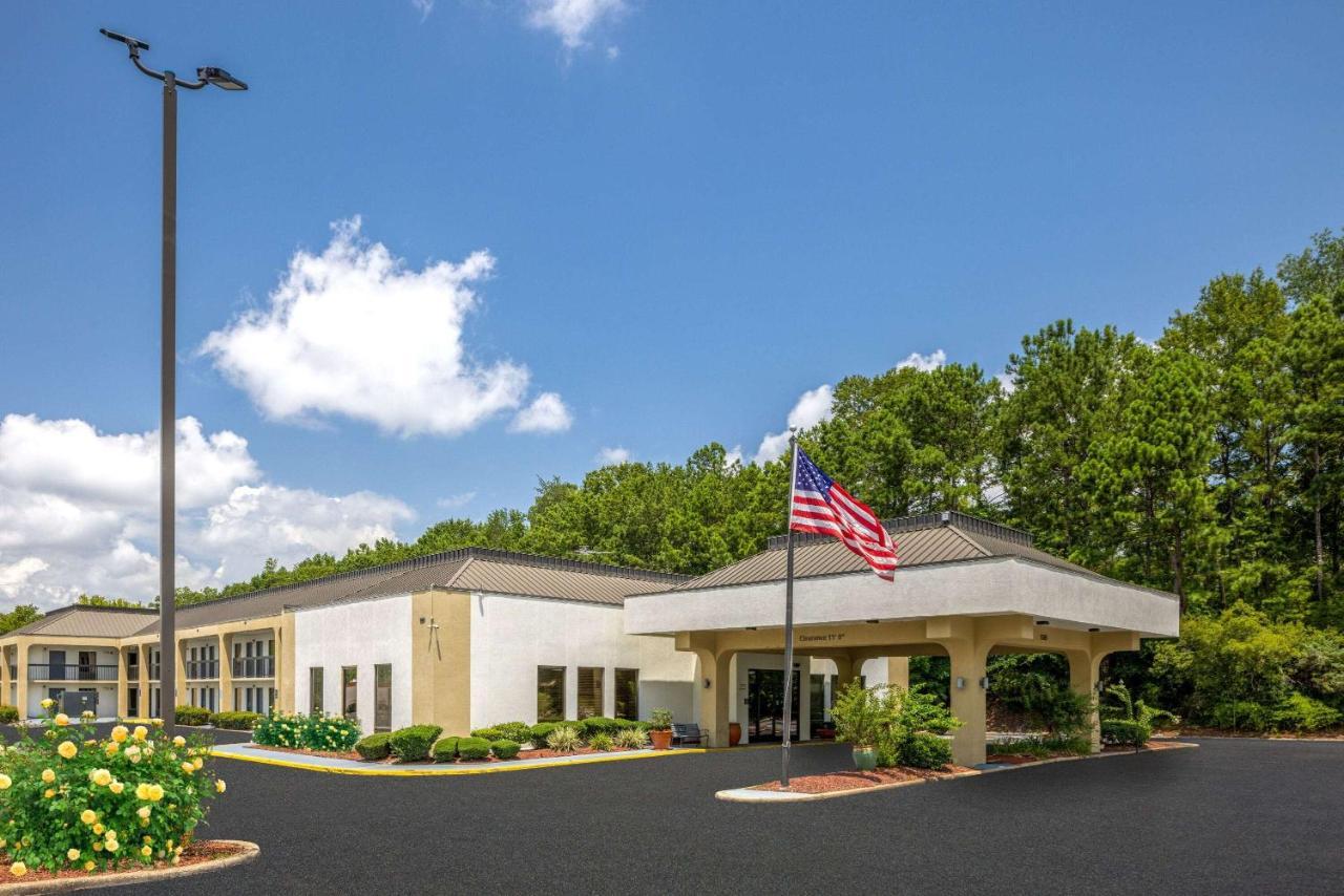 Baymont By Wyndham Columbus Ga Hotel Екстериор снимка
