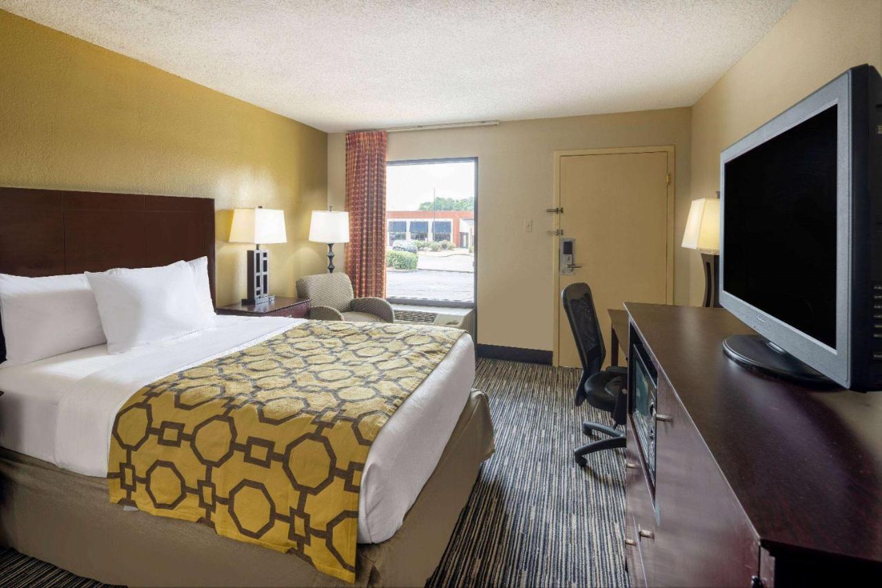 Baymont By Wyndham Columbus Ga Hotel Екстериор снимка